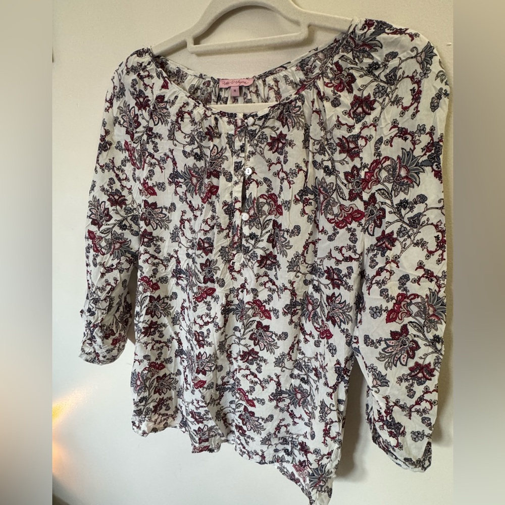 Floral Blouse in Cream with Red and Gray Print